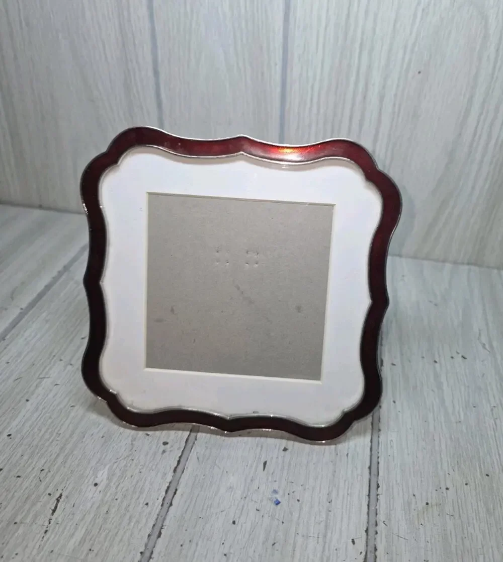 PIER 1 IMPORTS Silver Tone Burgundy Red Enamel Scalloped Picture Frame W/Matt